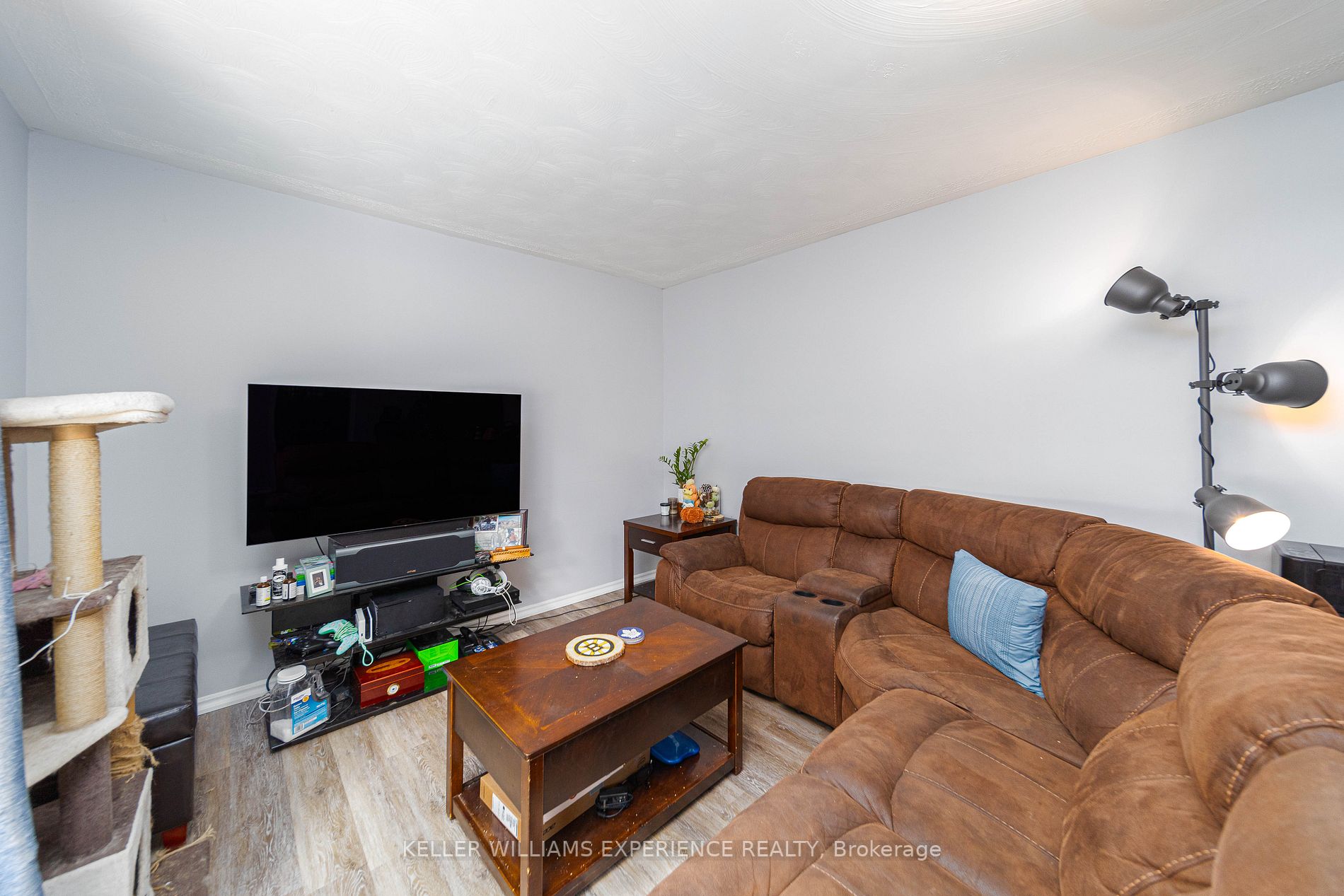12 Stanton Dr
