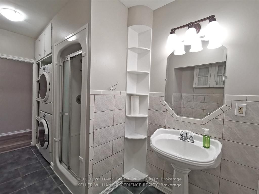 12 Stanton Dr