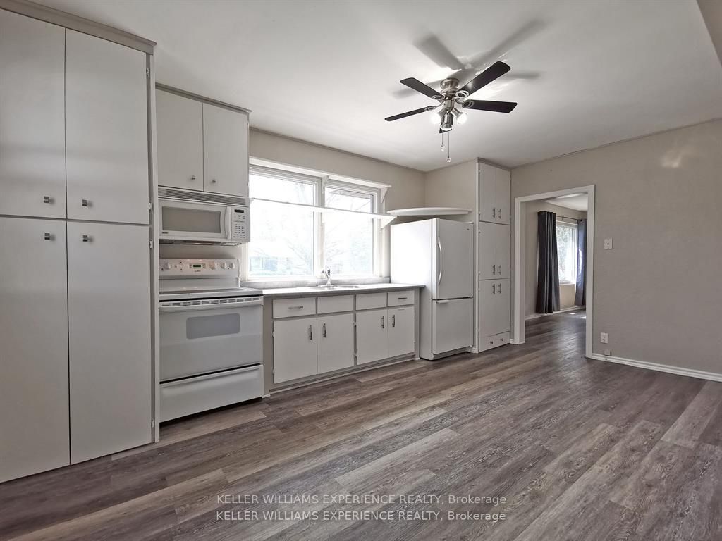 12 Stanton Dr