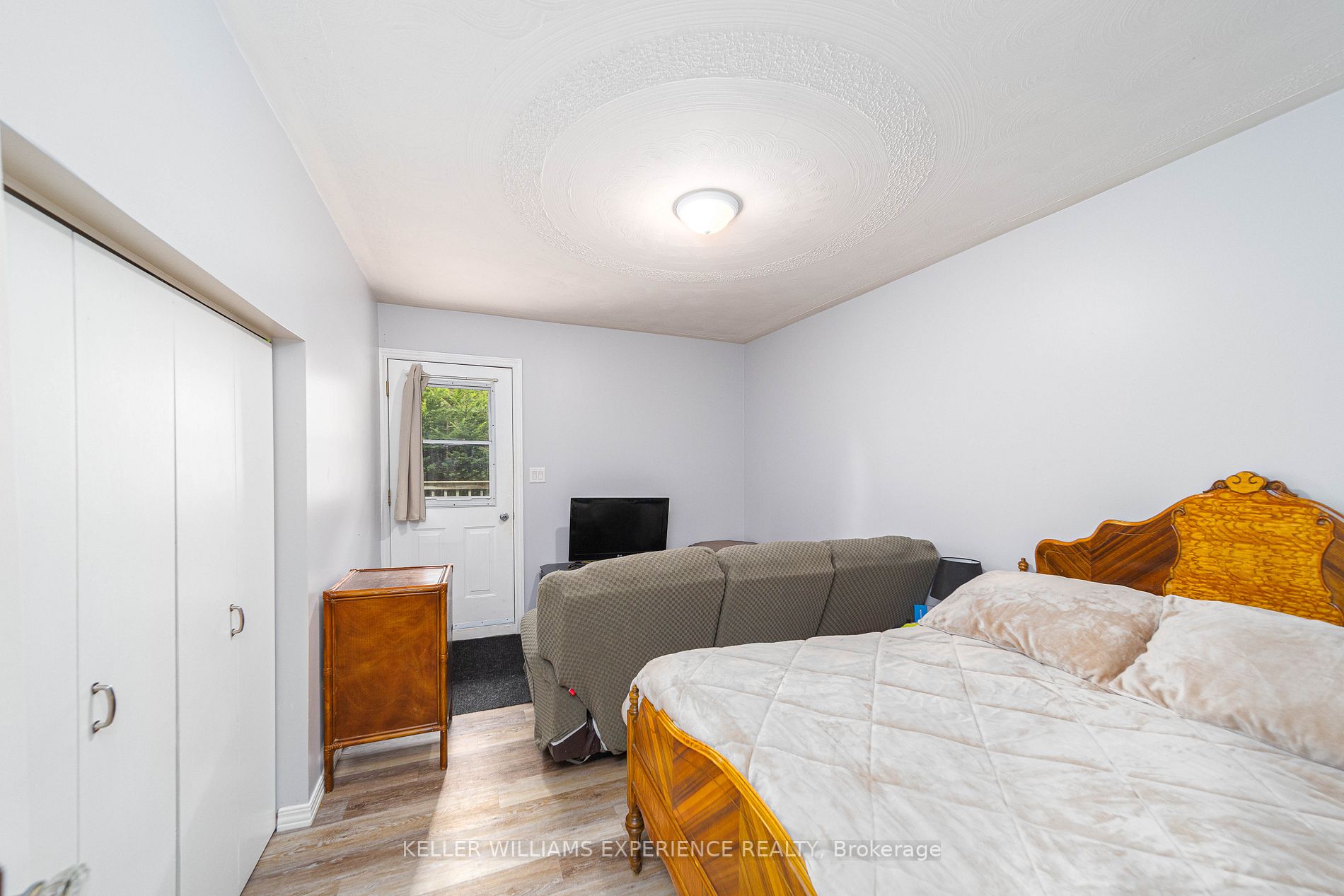 12 Stanton Dr