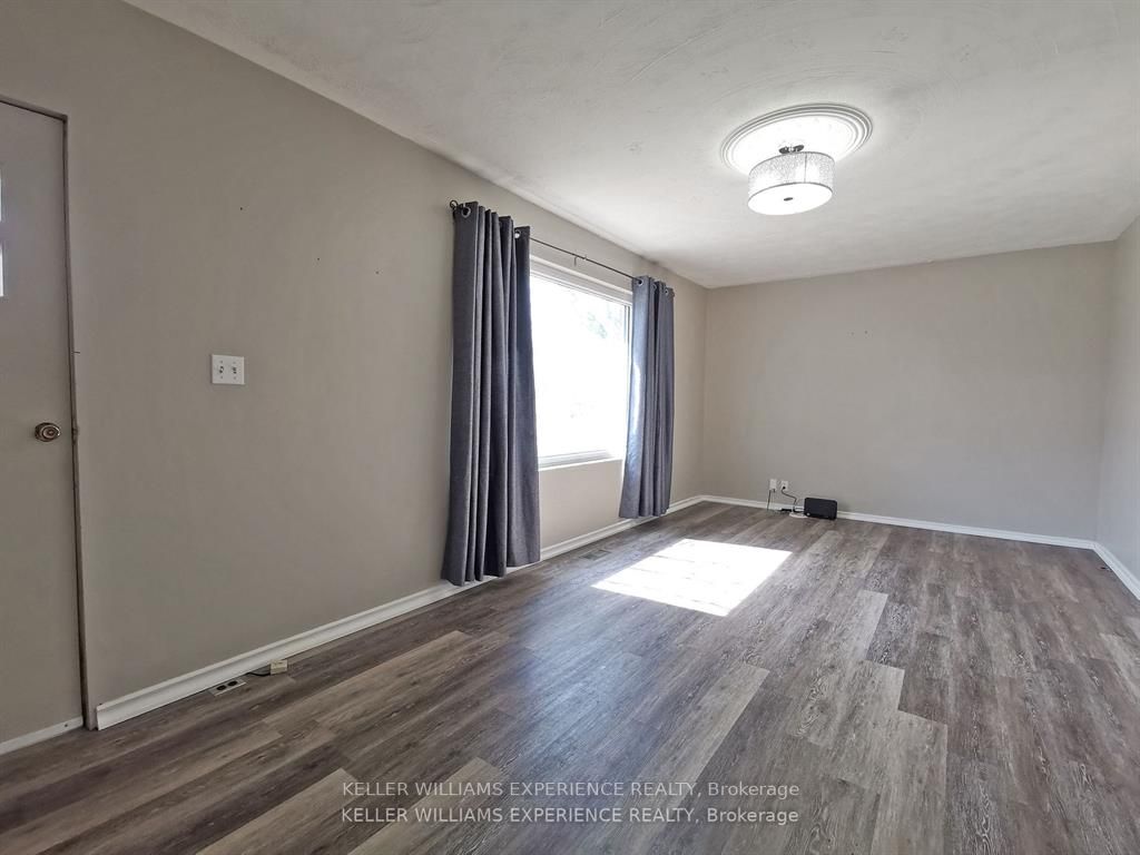 12 Stanton Dr