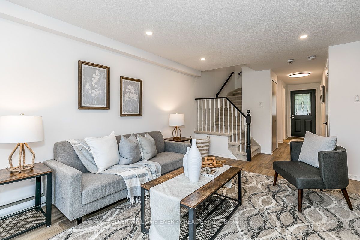 8 Sawmill Rd, #33