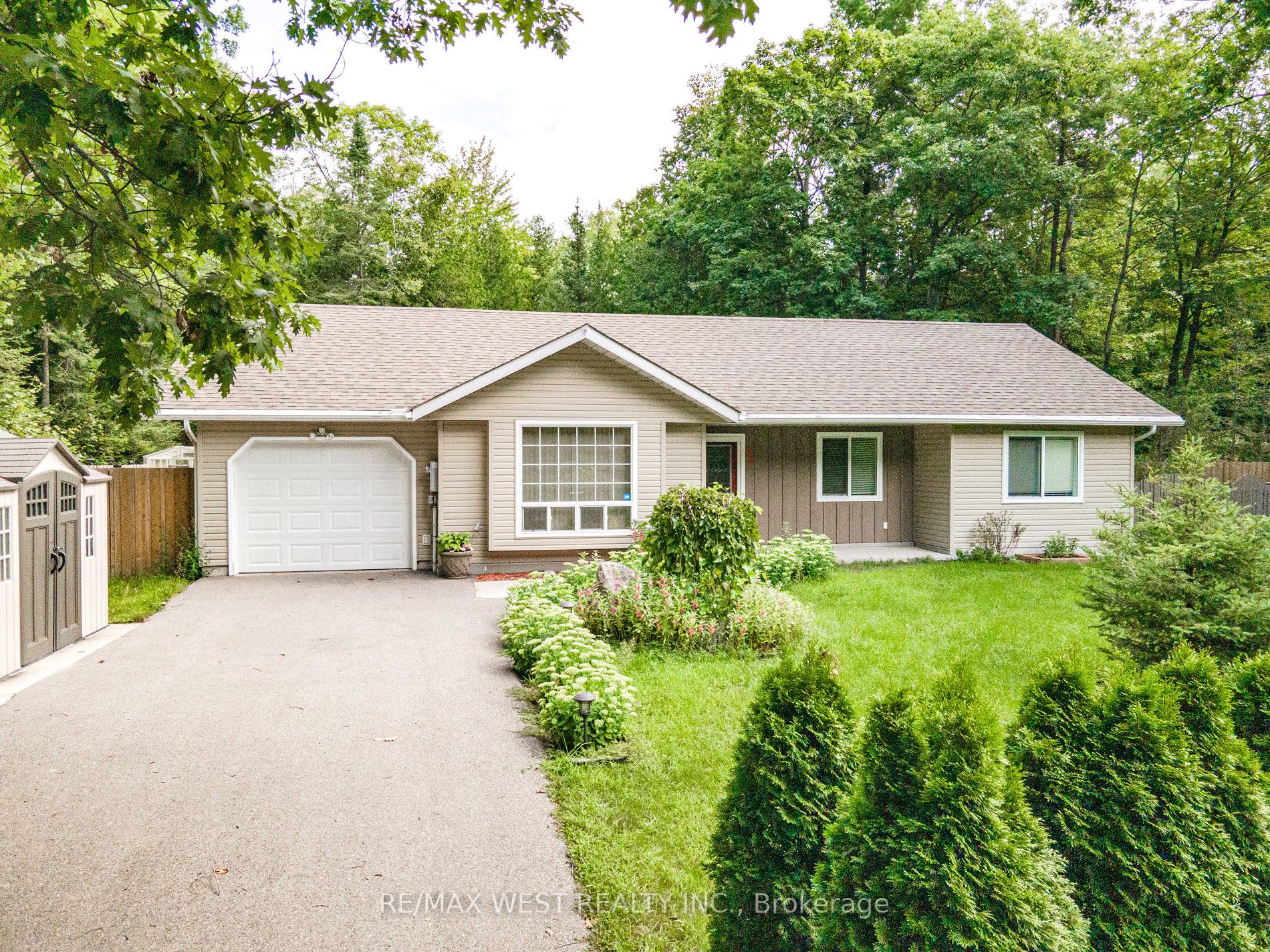 Listing S6799040 - Large Photo # 2