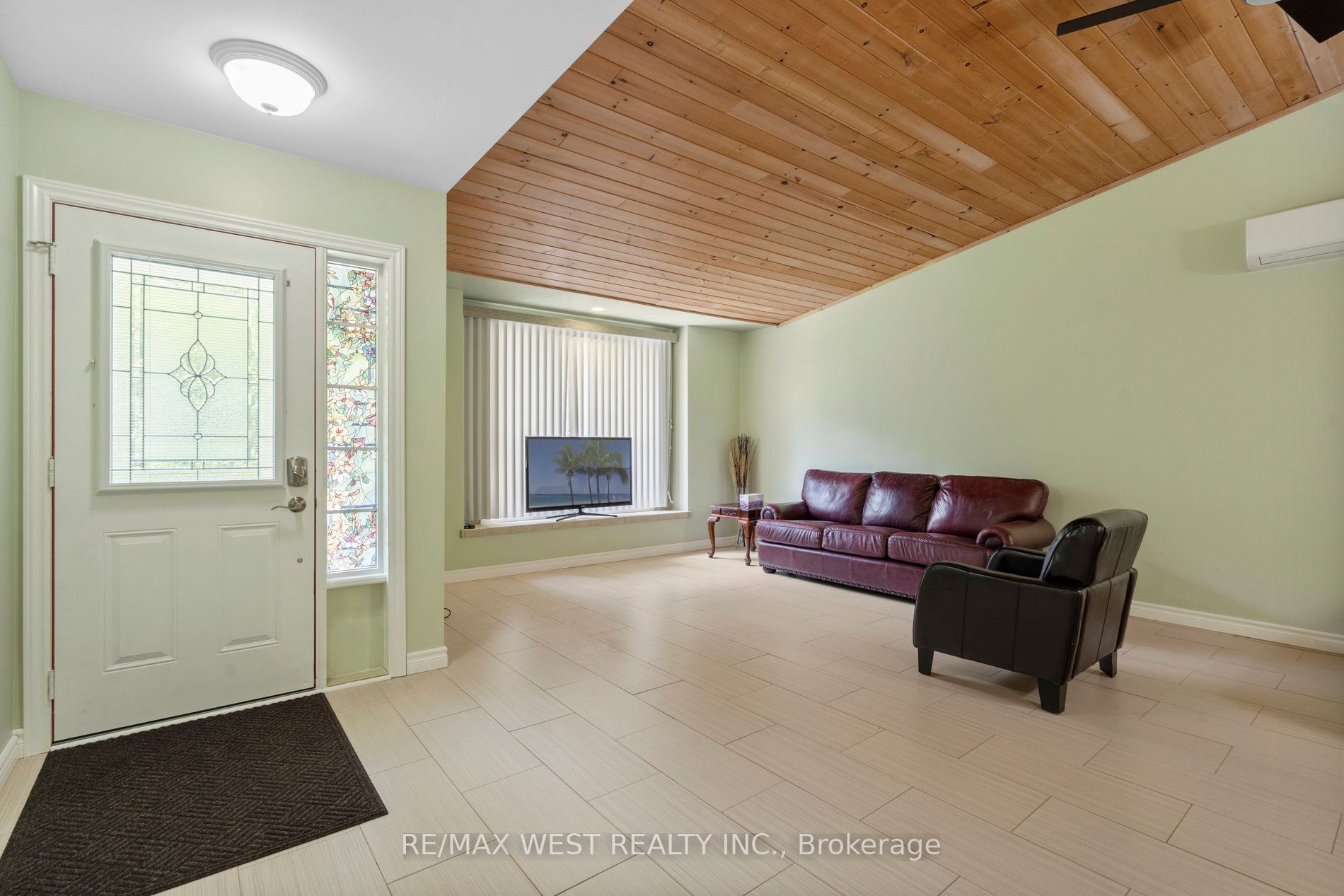 Listing S6799040 - Large Photo # 4