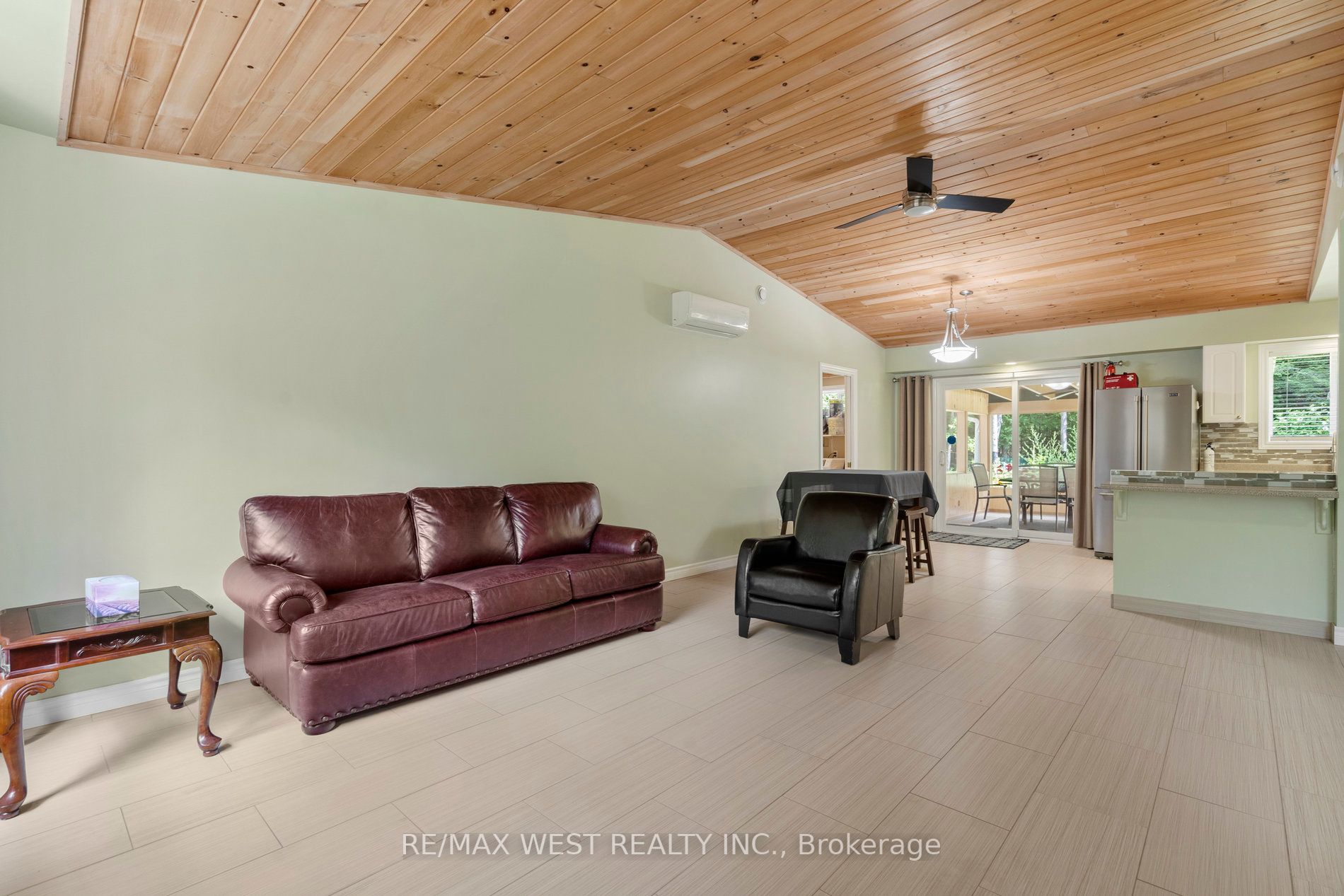 Listing S6799040 - Large Photo # 5