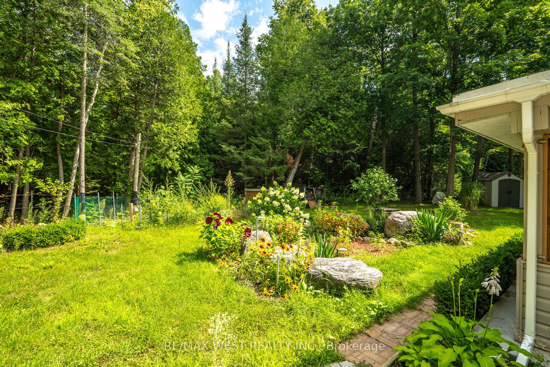 Listing S6799040 - Large Photo # 23