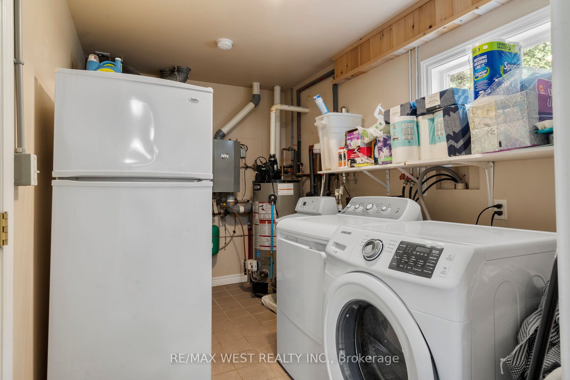 Listing S6799040 - Large Photo # 11
