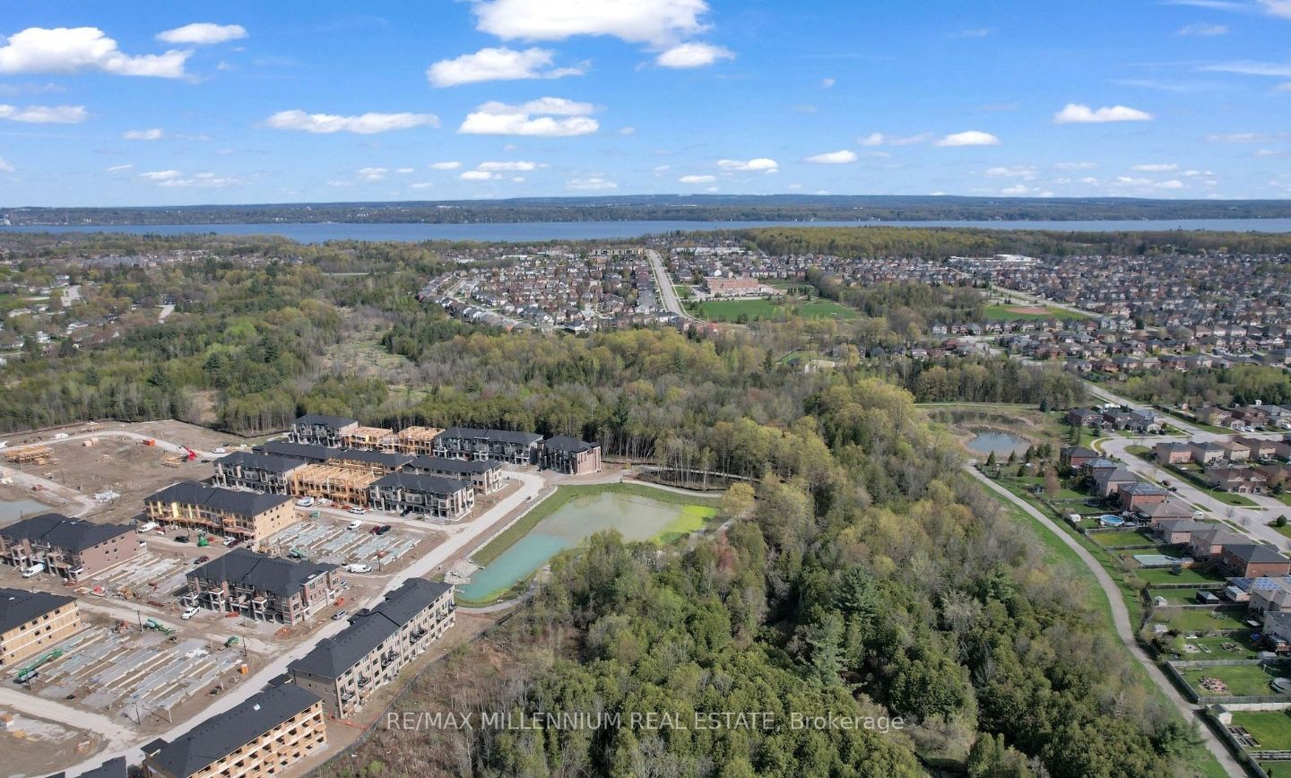 5 Chef Lane E, #209