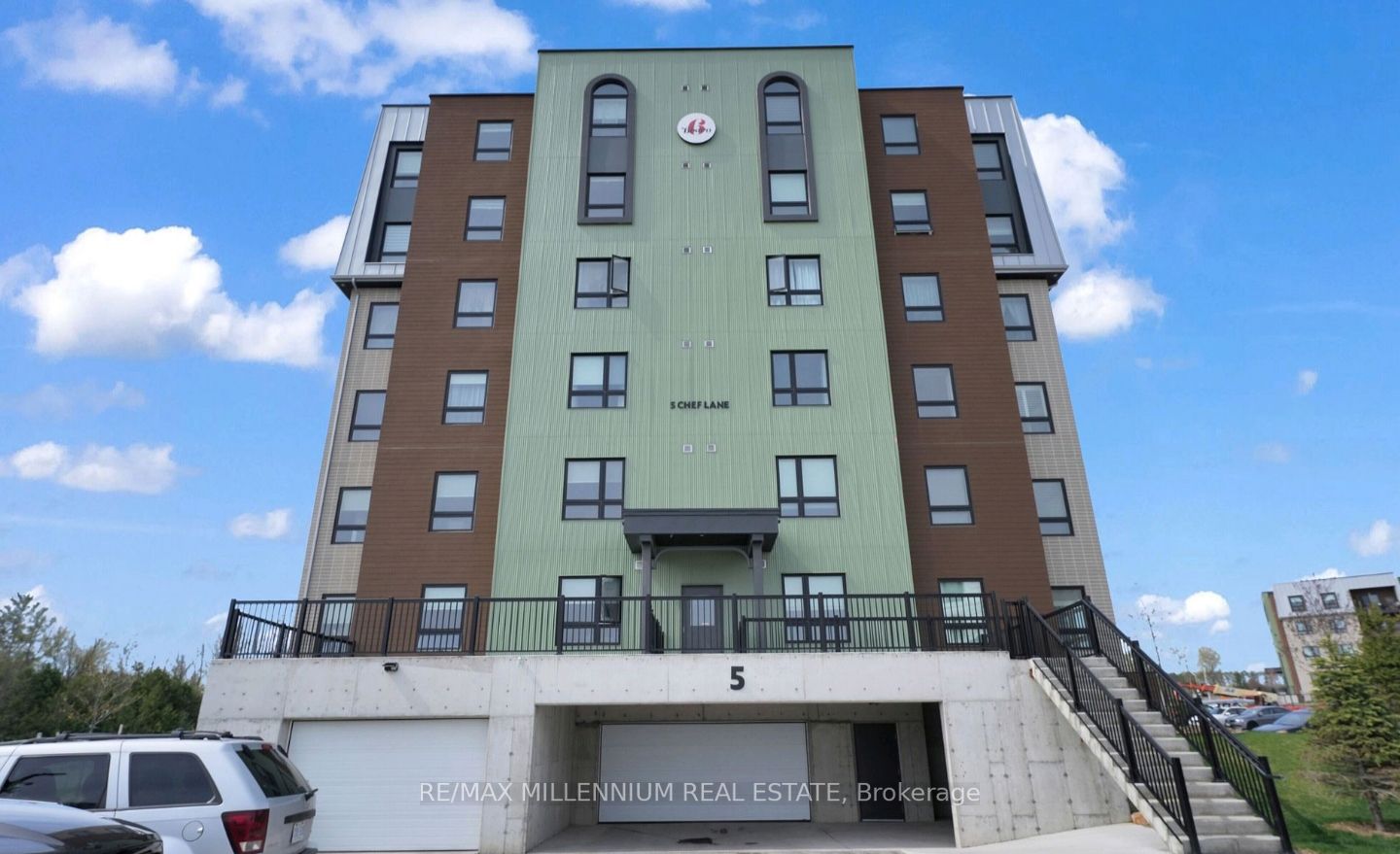 5 Chef Lane E, #209