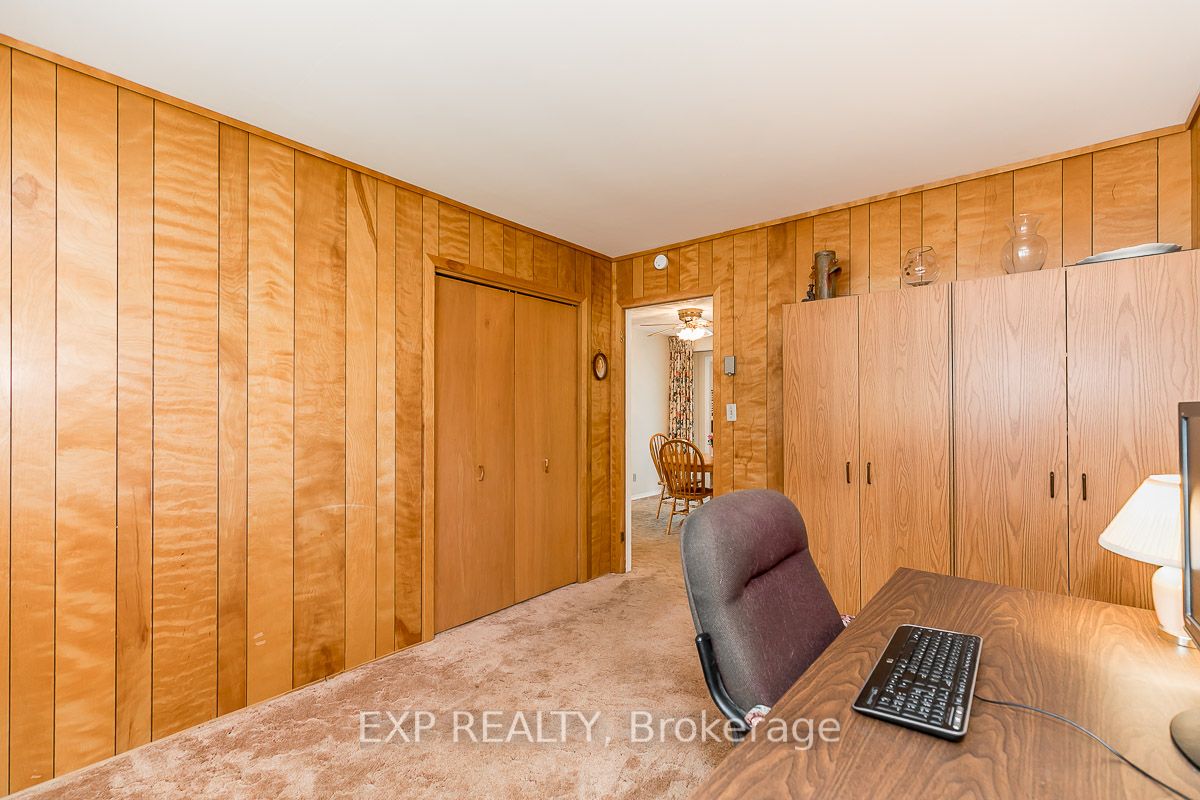 255 Charles St