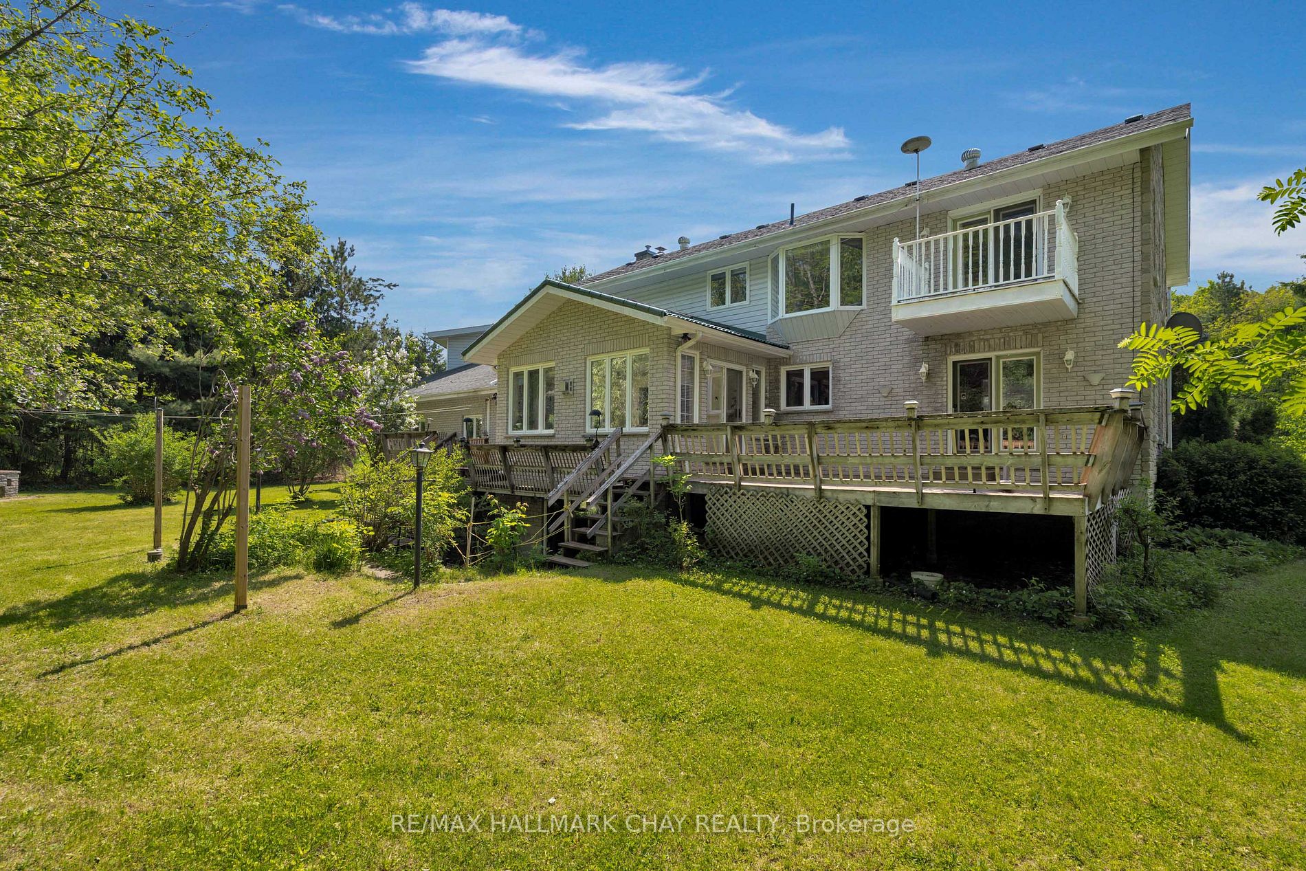 712 Mt St Louis Rd W