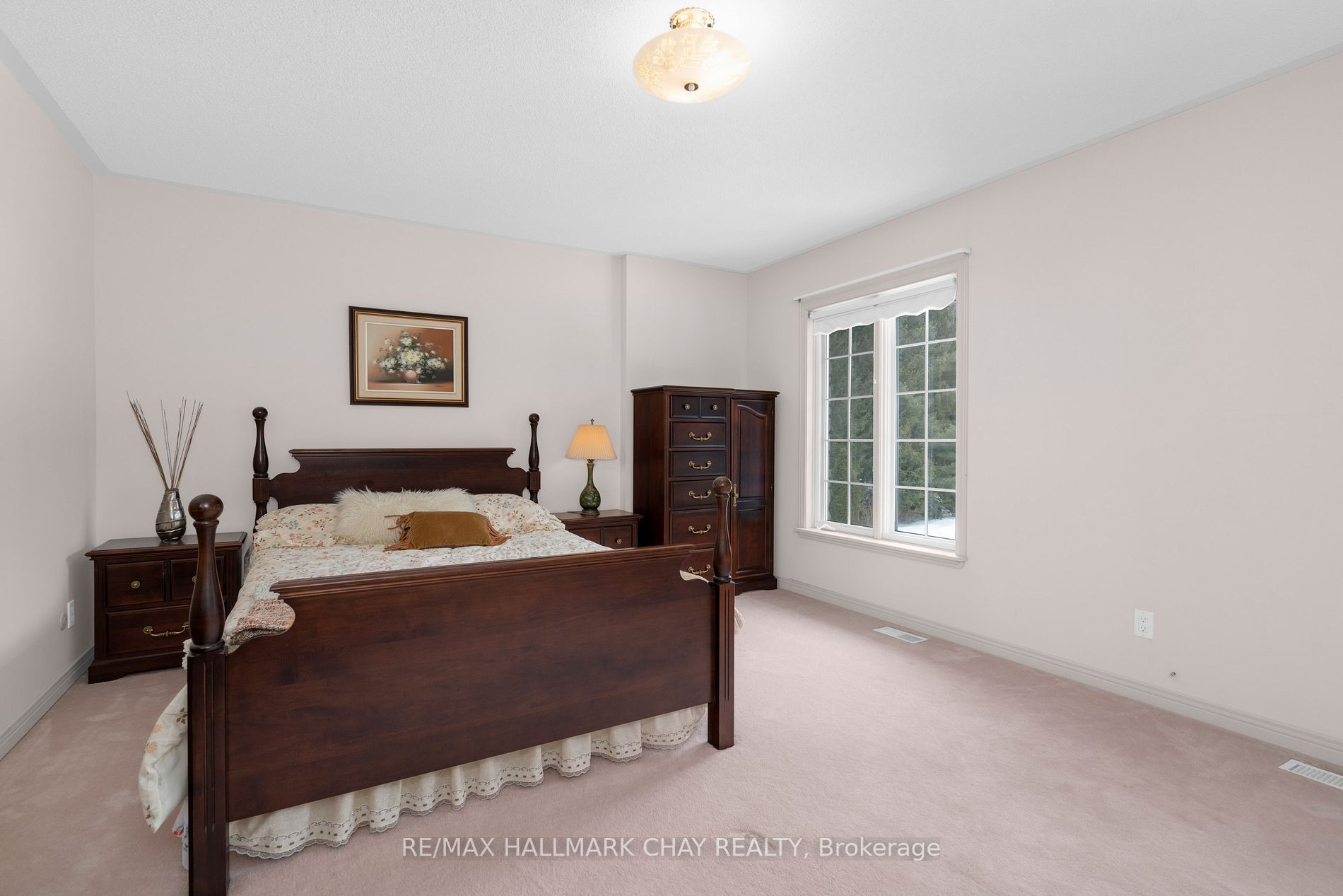712 Mt St Louis Rd W