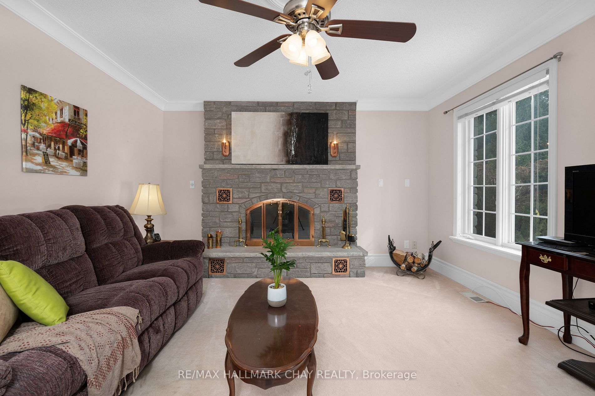 712 Mt St Louis Rd W