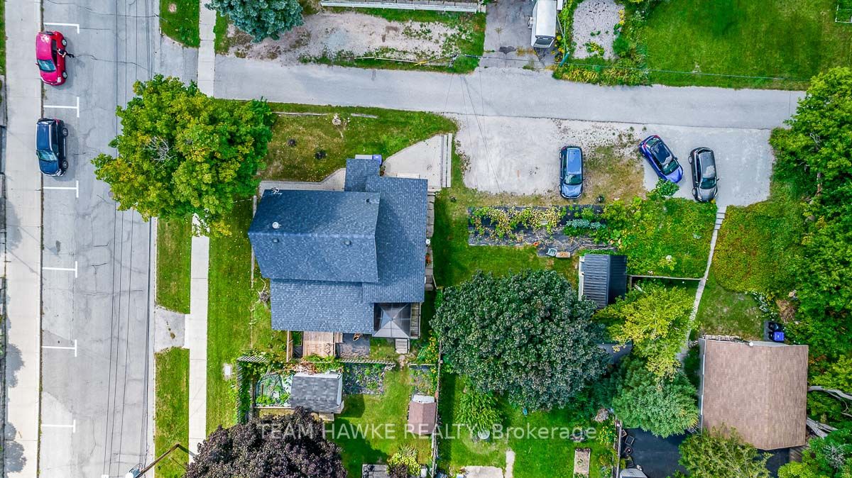 576 Dominion Ave