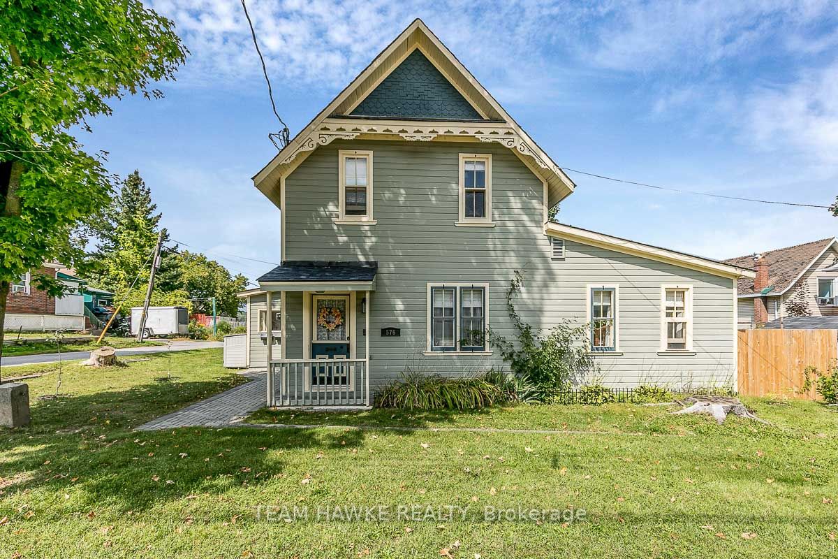 576 Dominion Ave