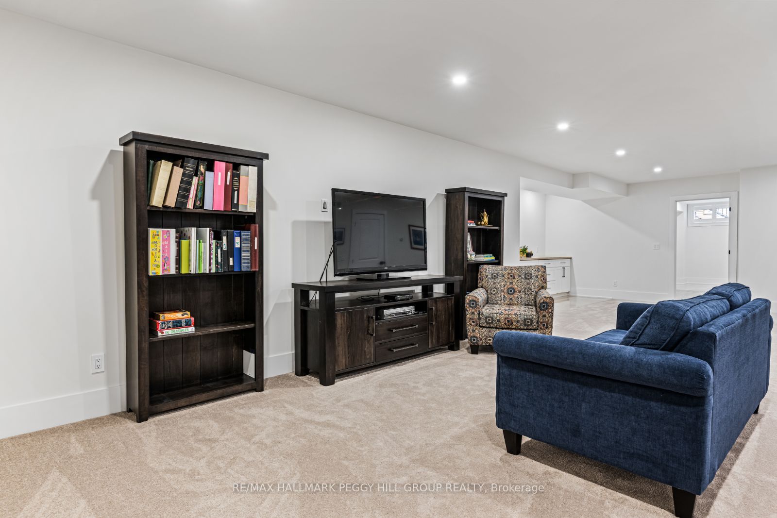 19 Byers St