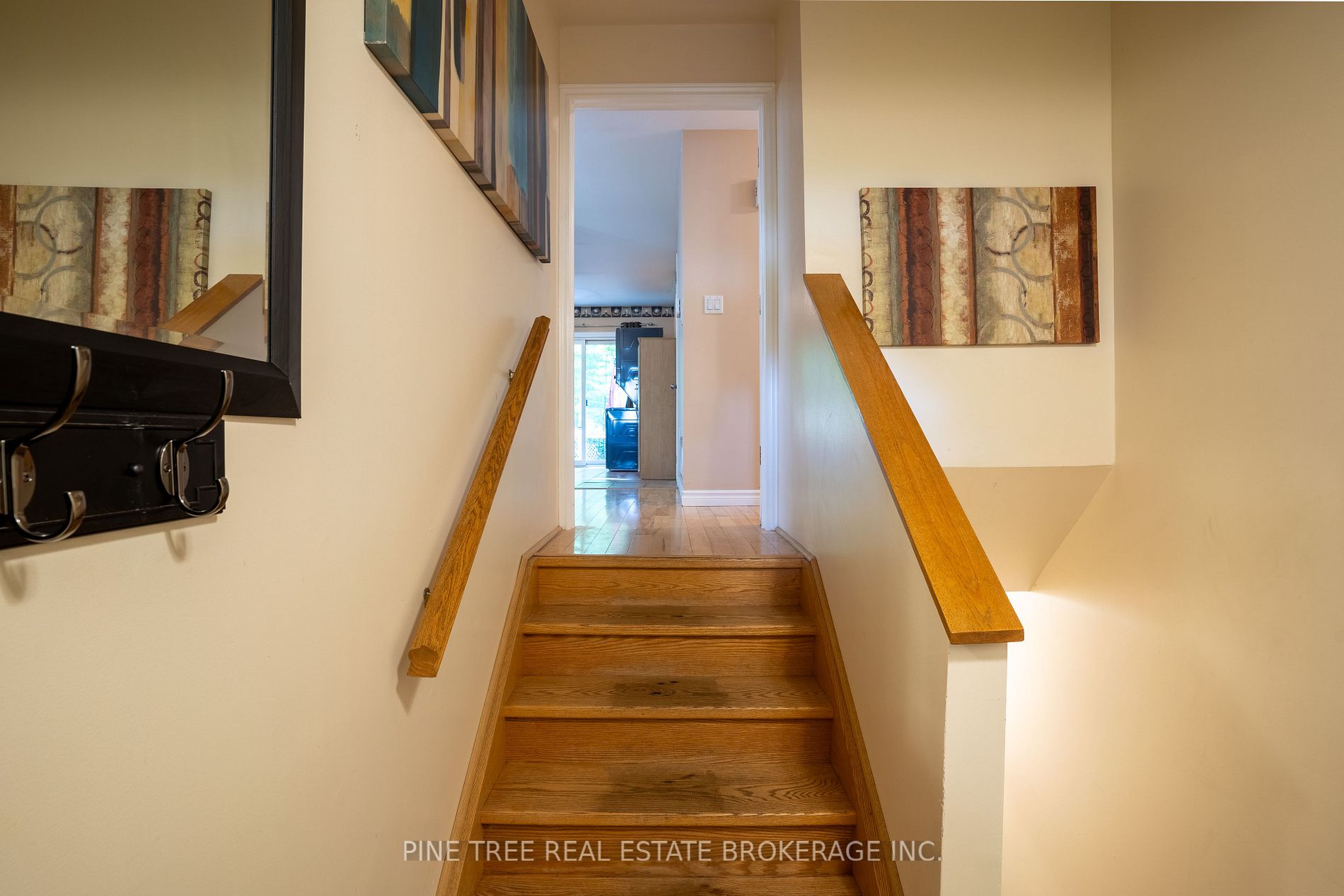 393 Grenville Ave