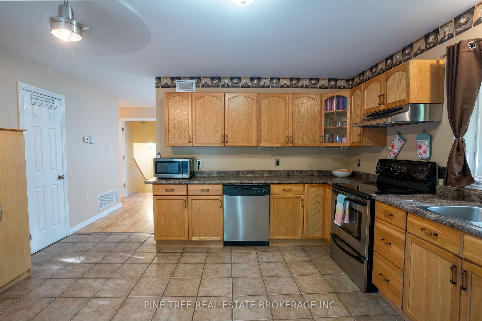 393 Grenville Ave