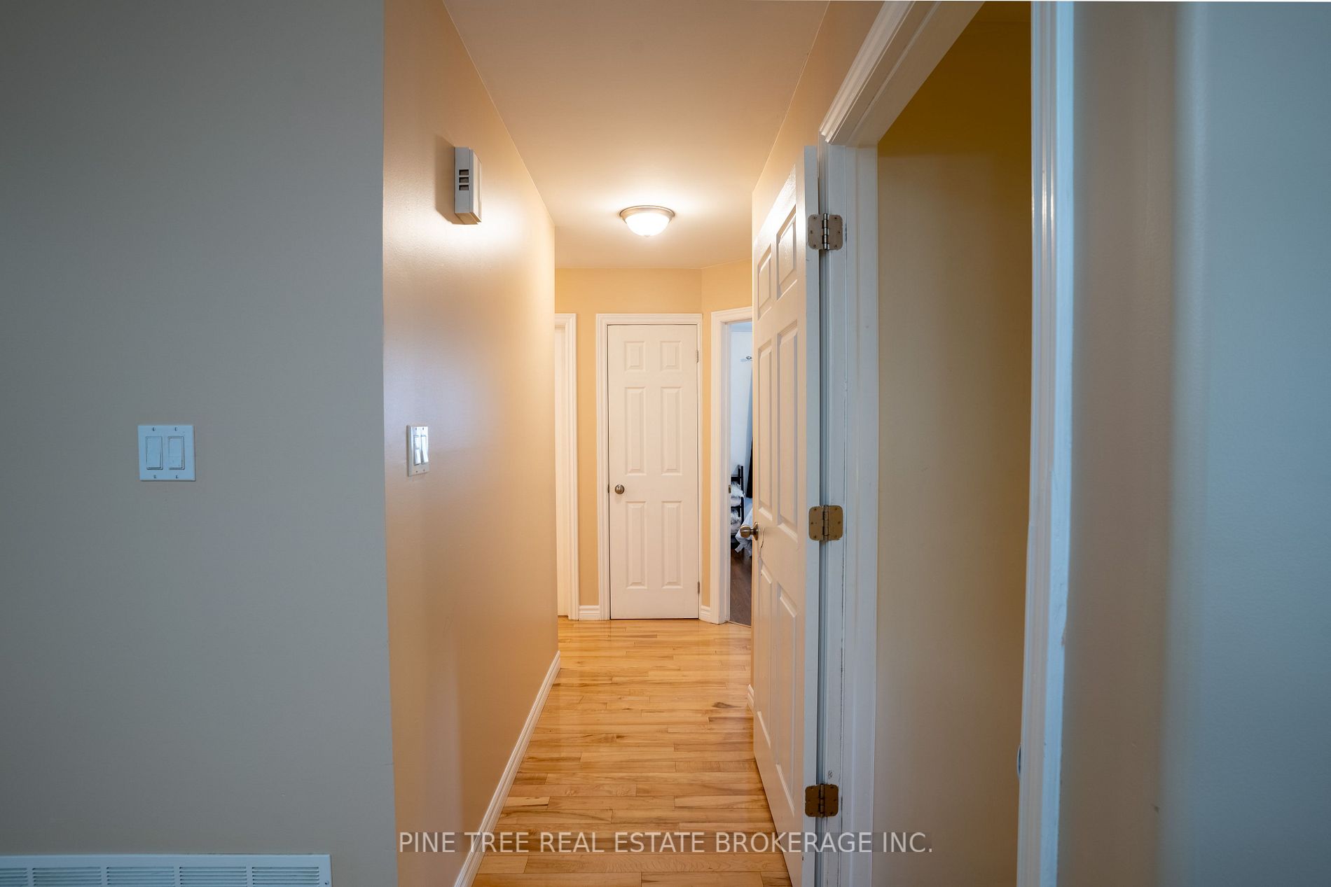 393 Grenville Ave