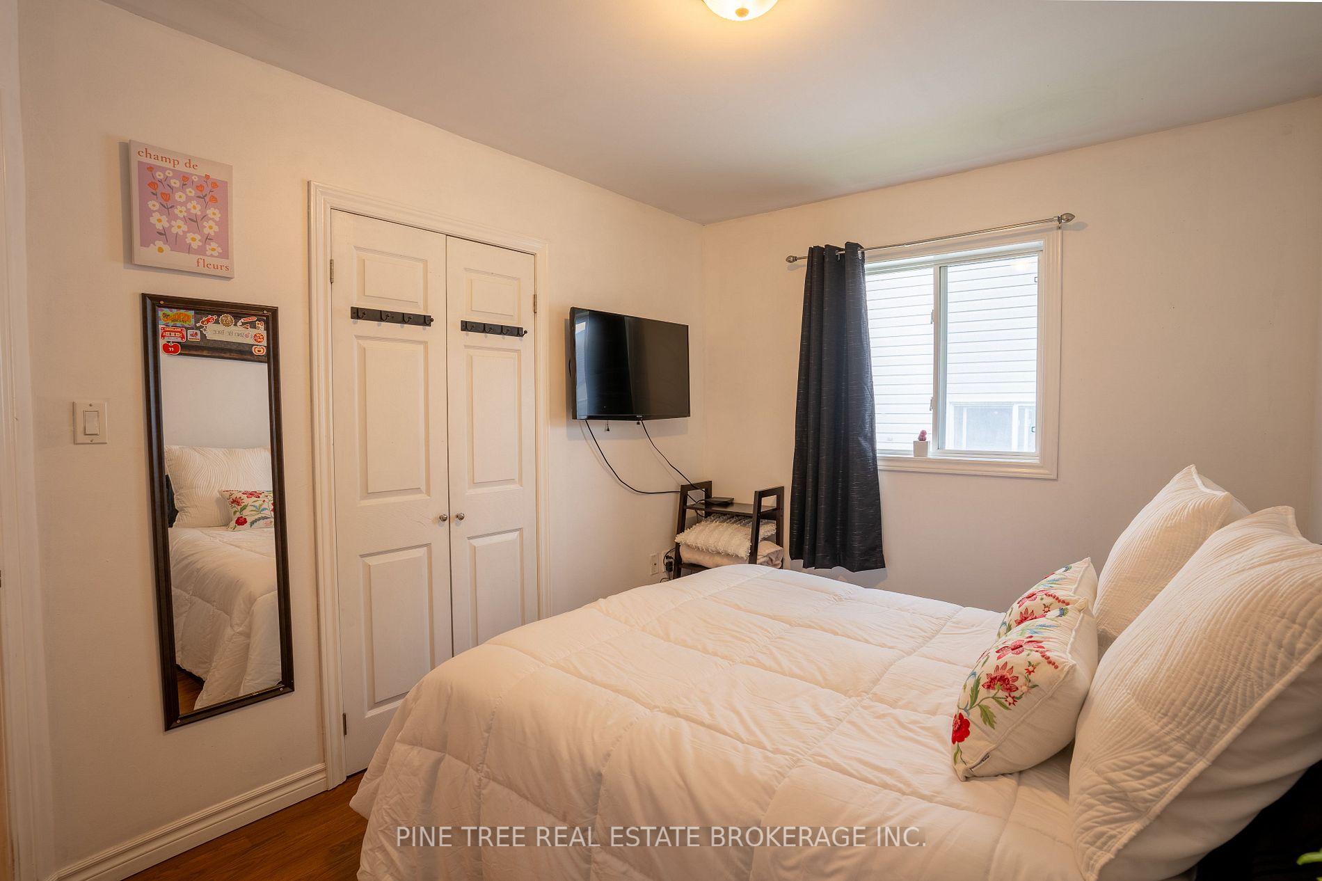 393 Grenville Ave