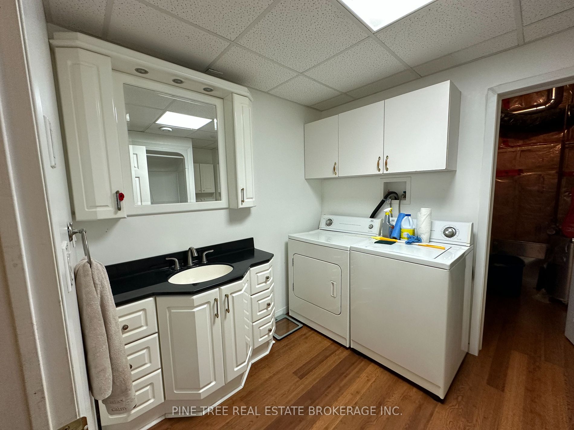 393 Grenville Ave