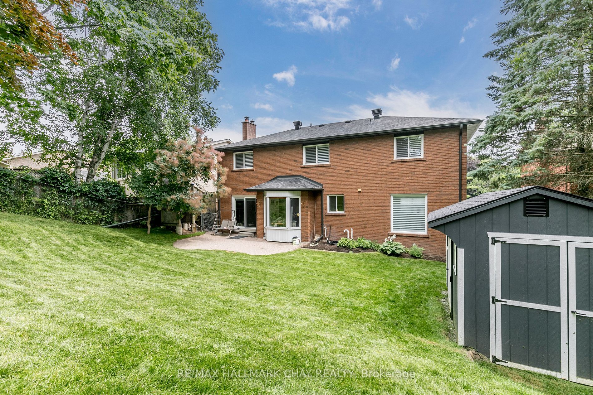 18 Valley Drive