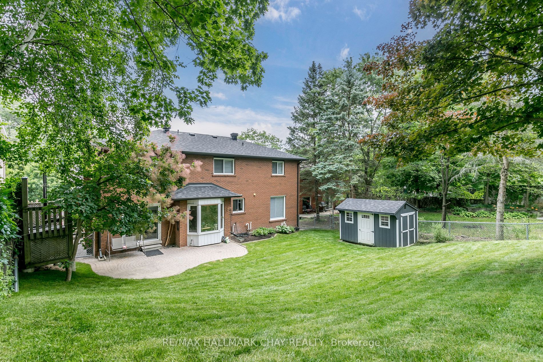 18 Valley Drive