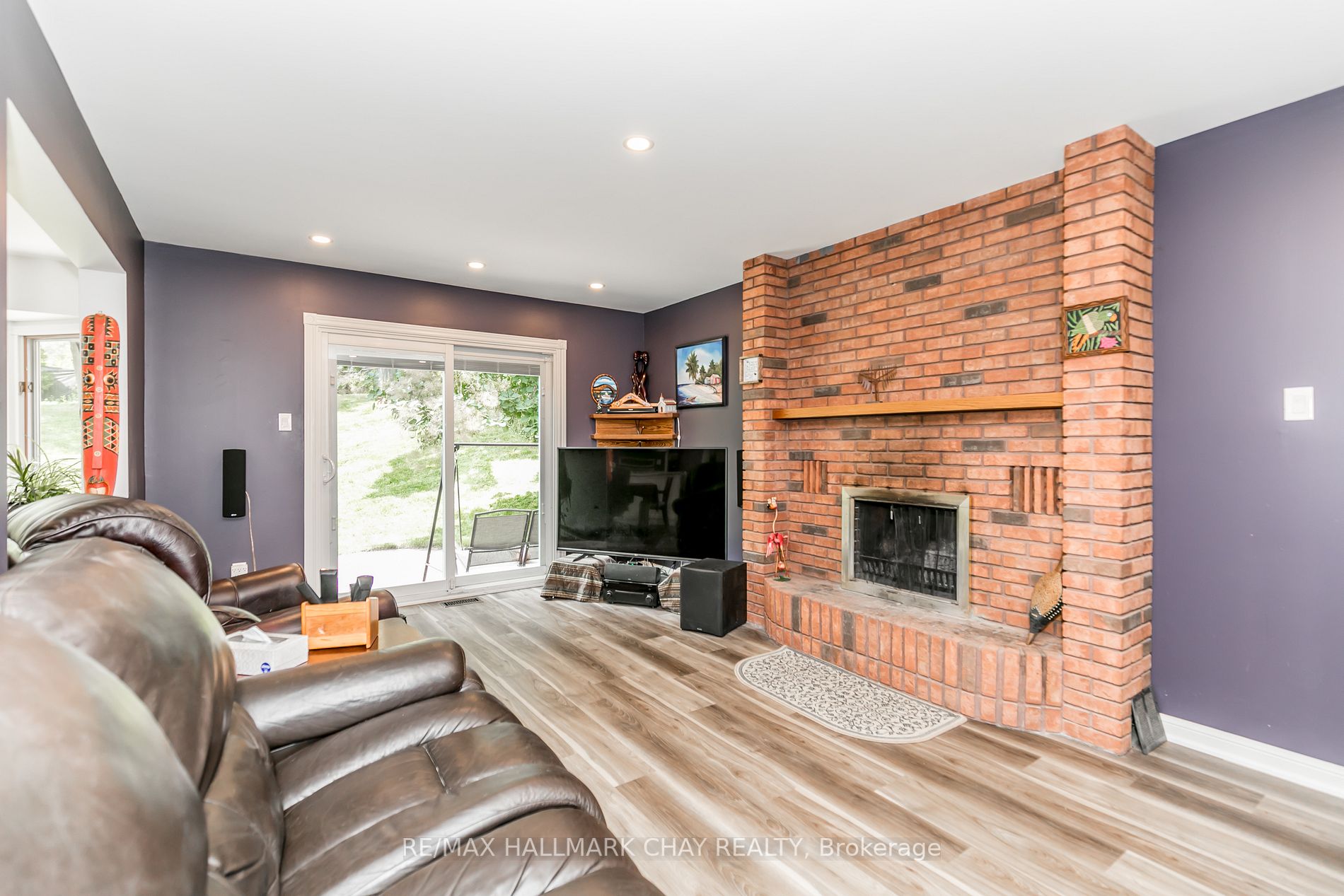 18 Valley Drive