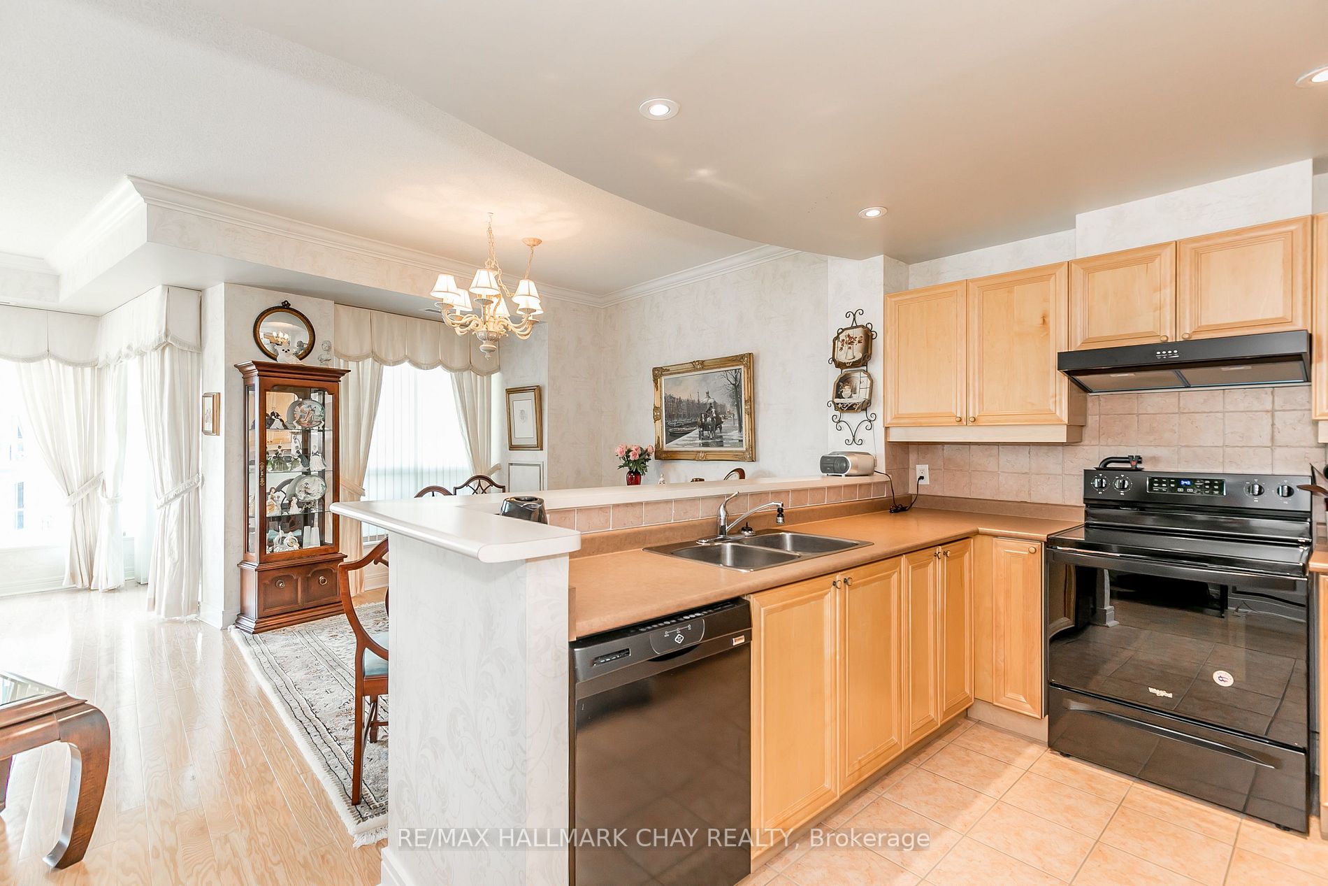 2 Toronto St, #1105