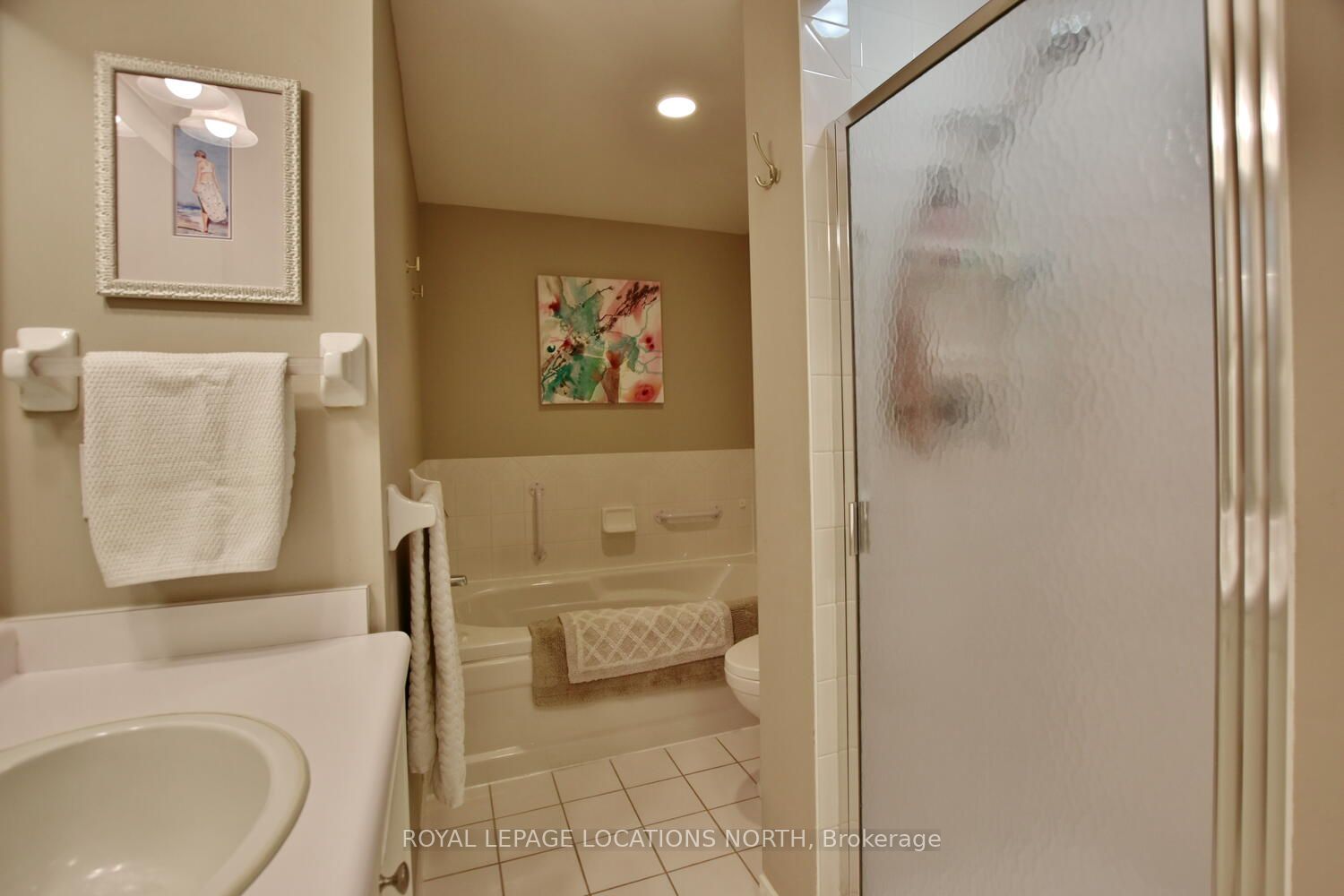 750 Johnston Park Ave, #2001
