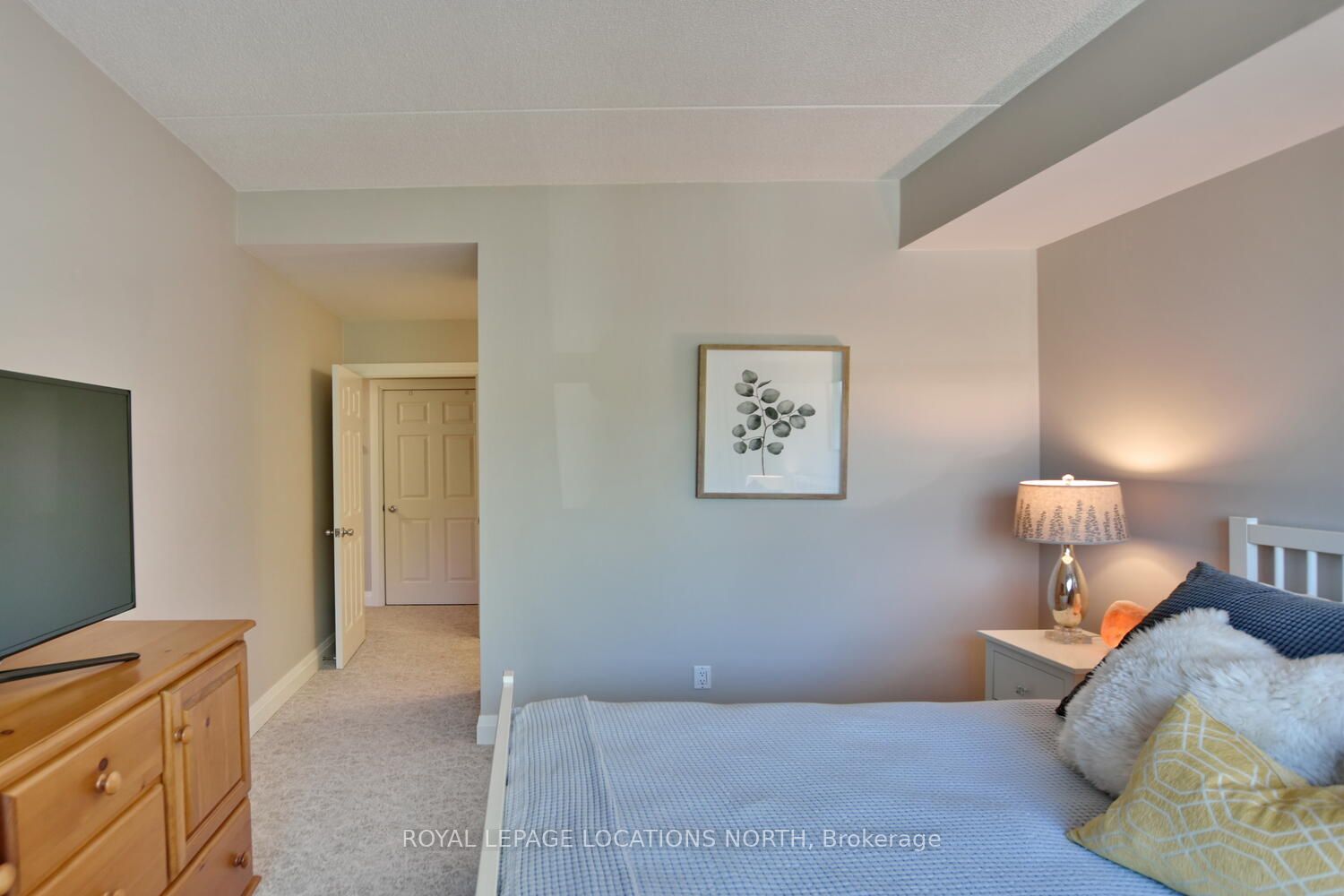 750 Johnston Park Ave, #2001