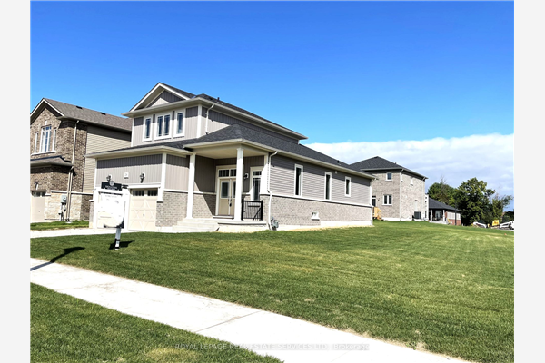 29 Autumn Dr, Wasaga Beach