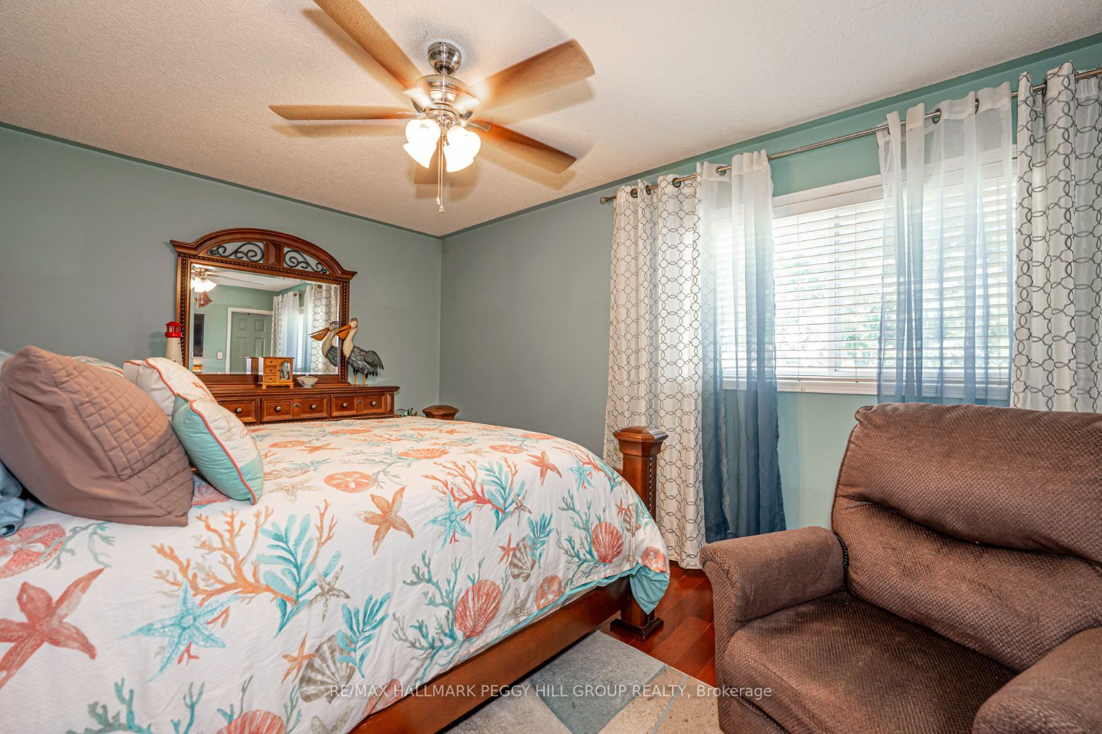 26 Moir Cres
