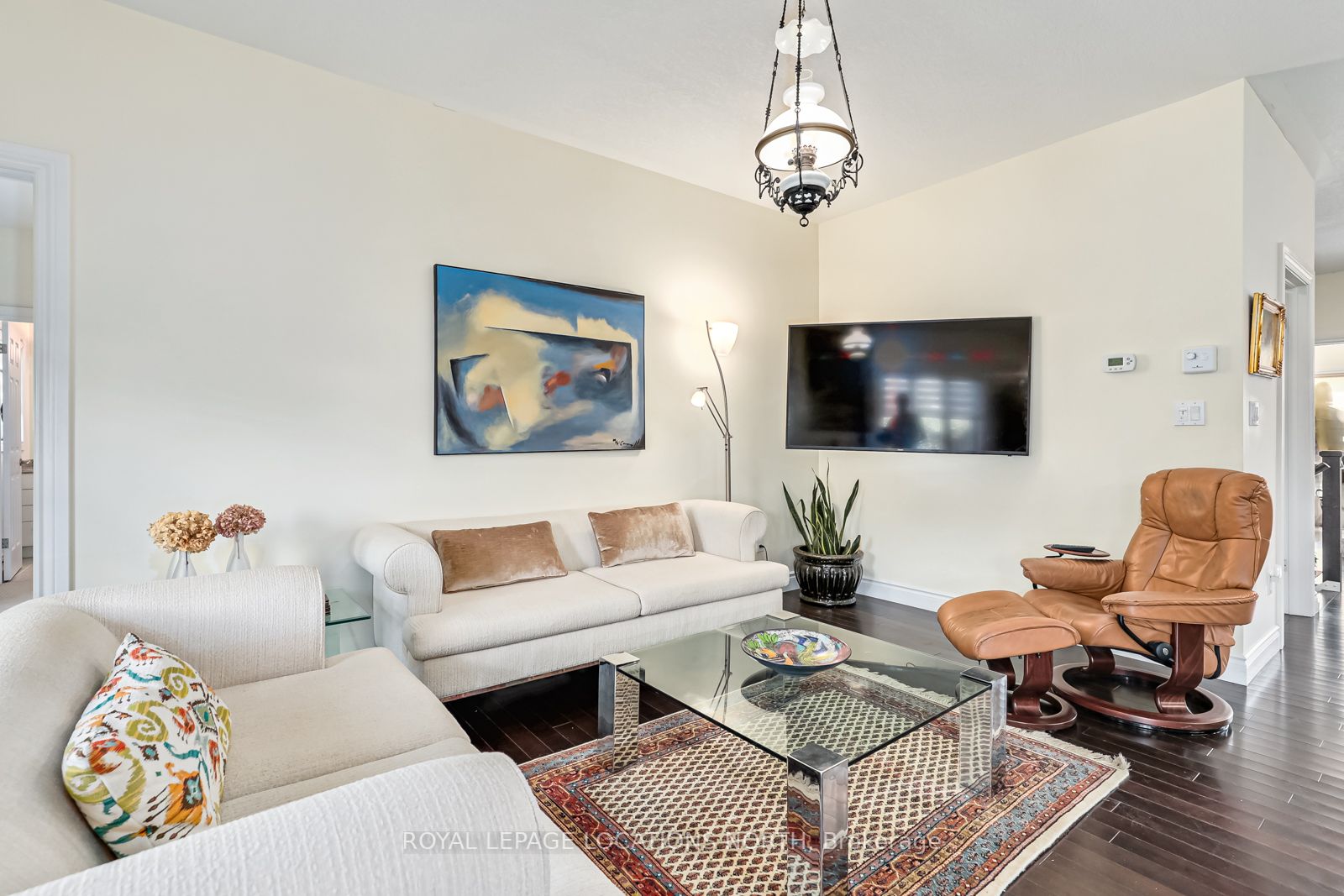 54 Kayla Cres