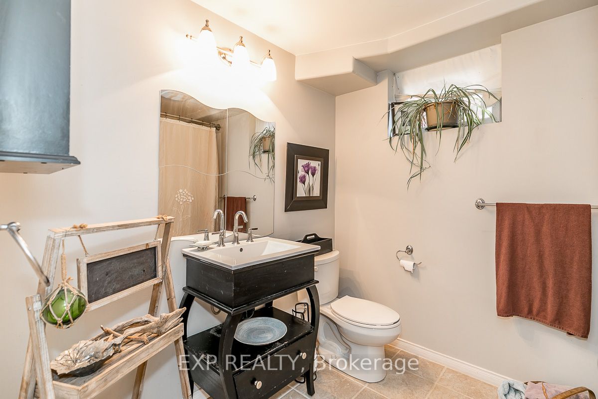 120 Courtney Cres