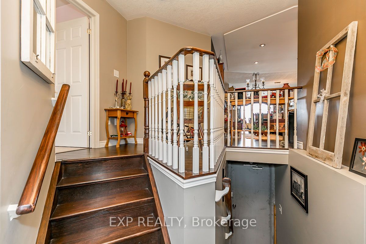 120 Courtney Cres