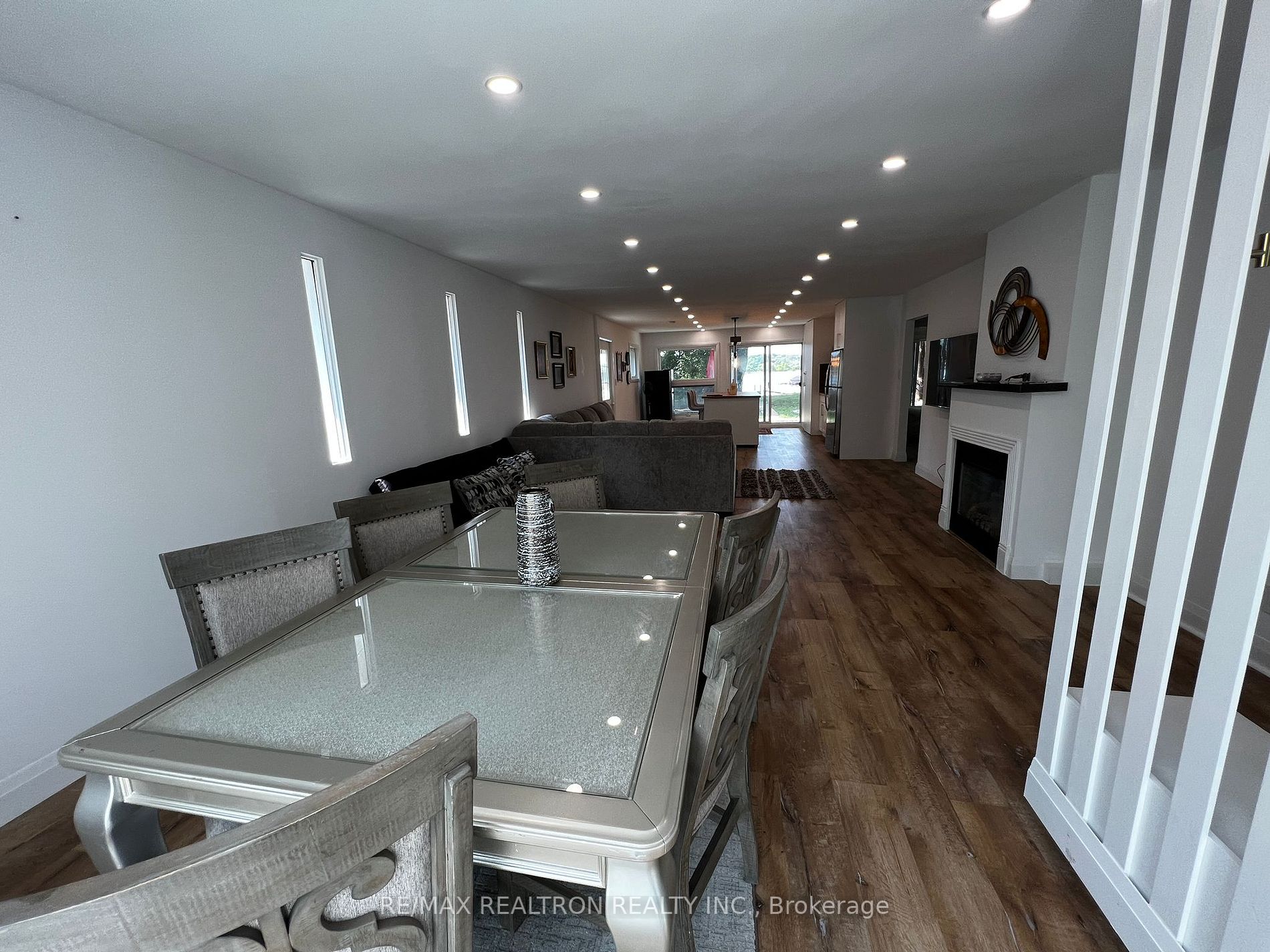172 Cedar Island Rd