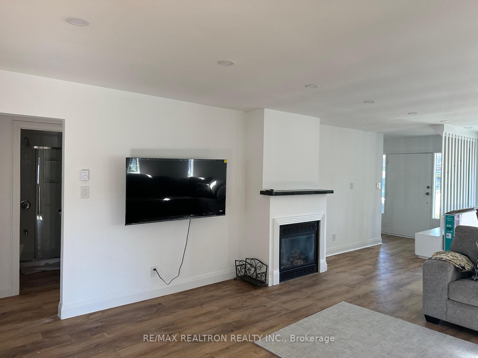 172 Cedar Island Rd