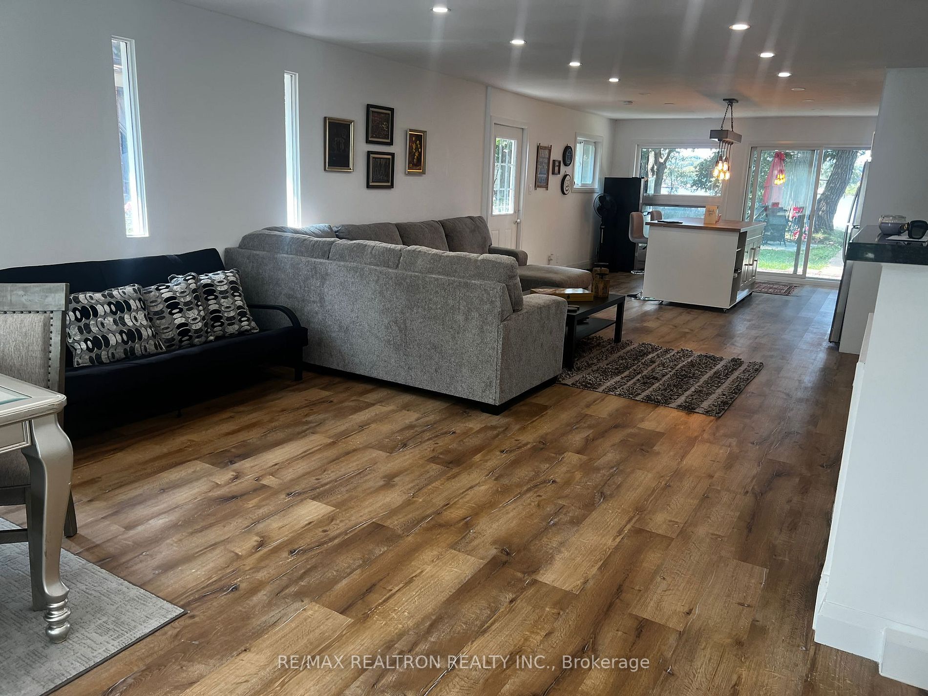 172 Cedar Island Rd
