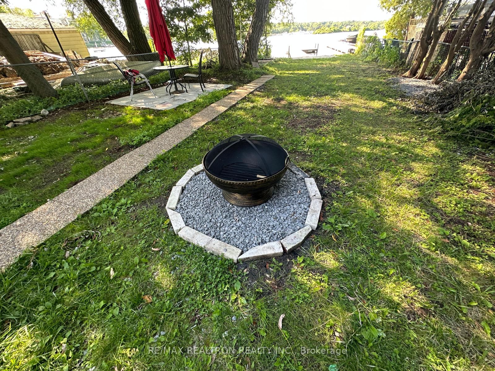 172 Cedar Island Rd