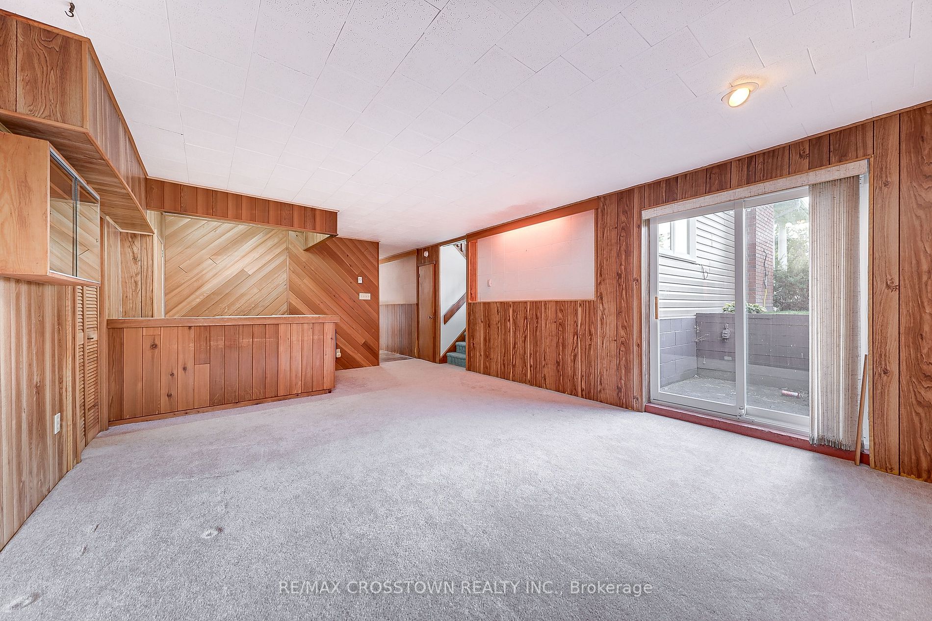 185 Lakeshore Rd W