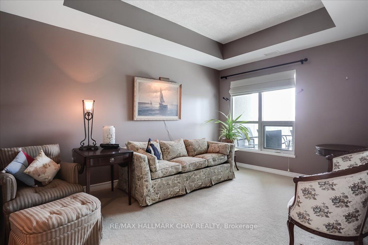 37 Ellen St, #510