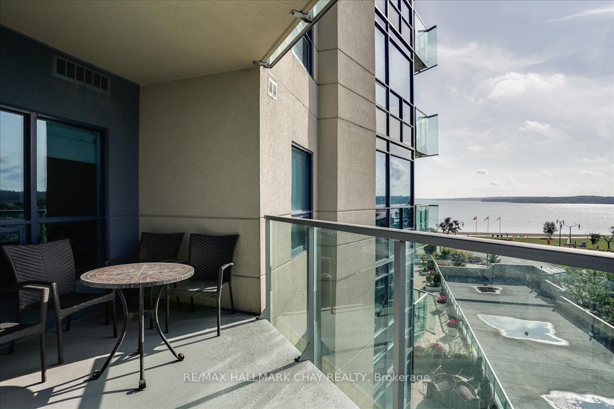 37 Ellen St, #510