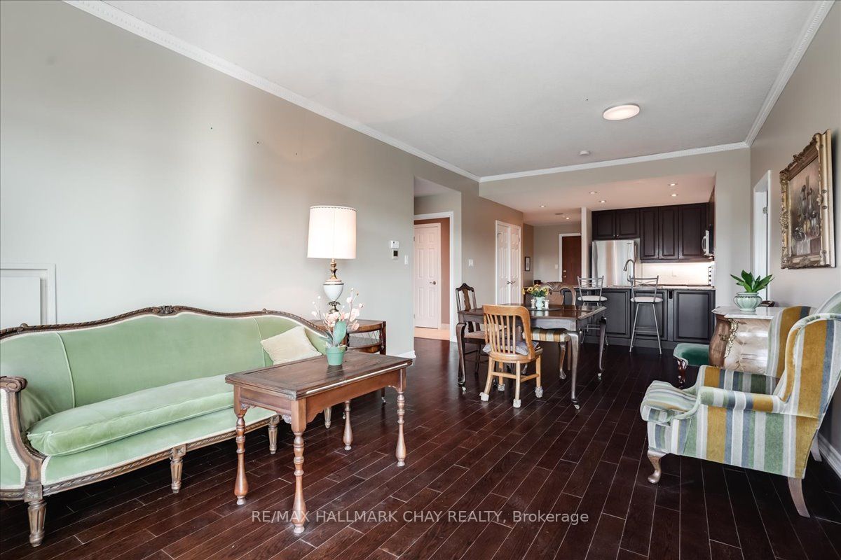 37 Ellen St, #510