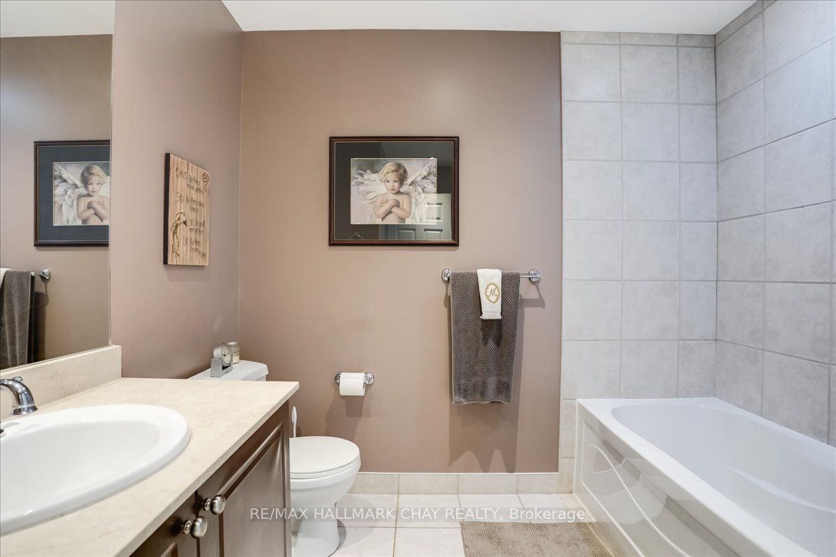 37 Ellen St, #510