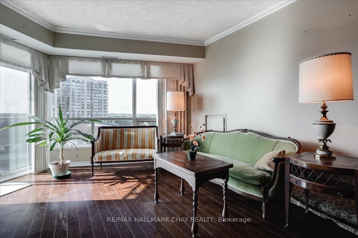 37 Ellen St, #510