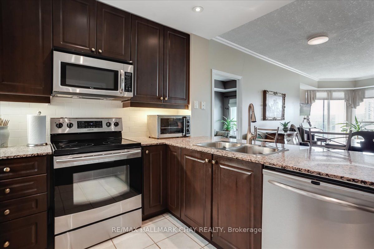 37 Ellen St, #510
