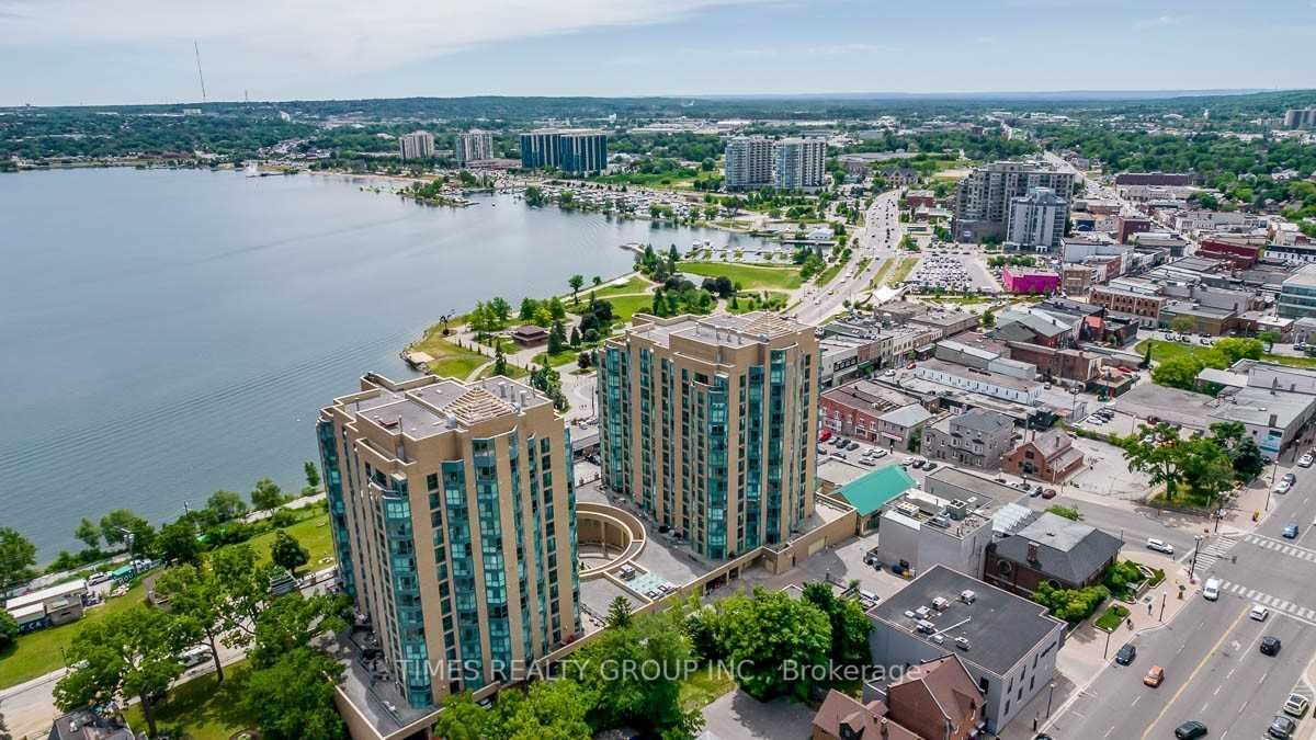 140 Dunlop St E, #303