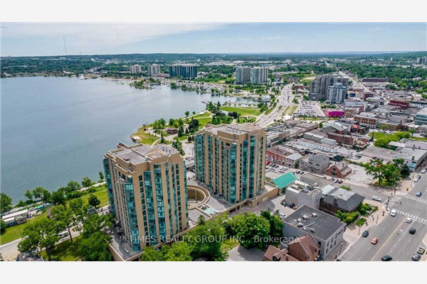 140 Dunlop St E, Barrie