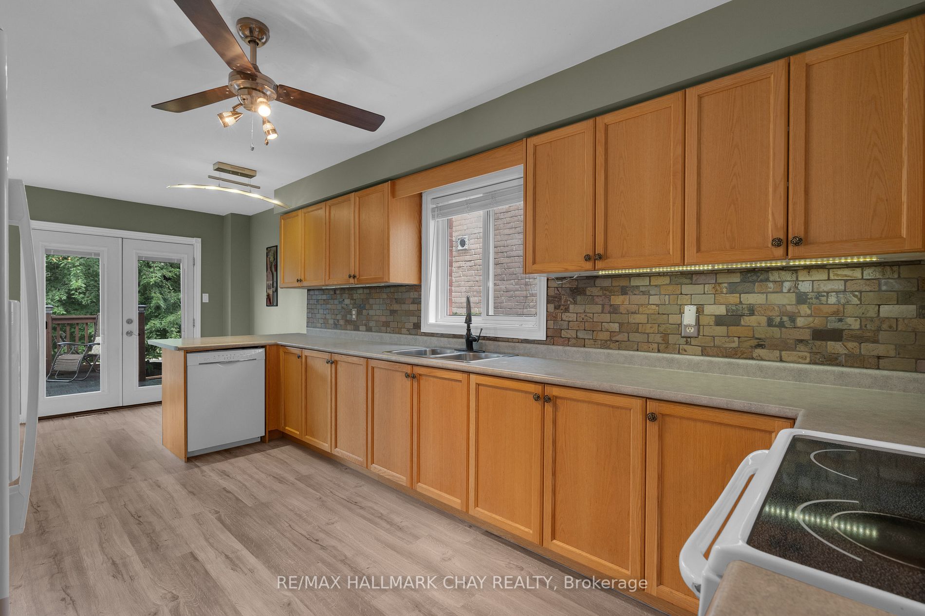 28 Dunnett Dr